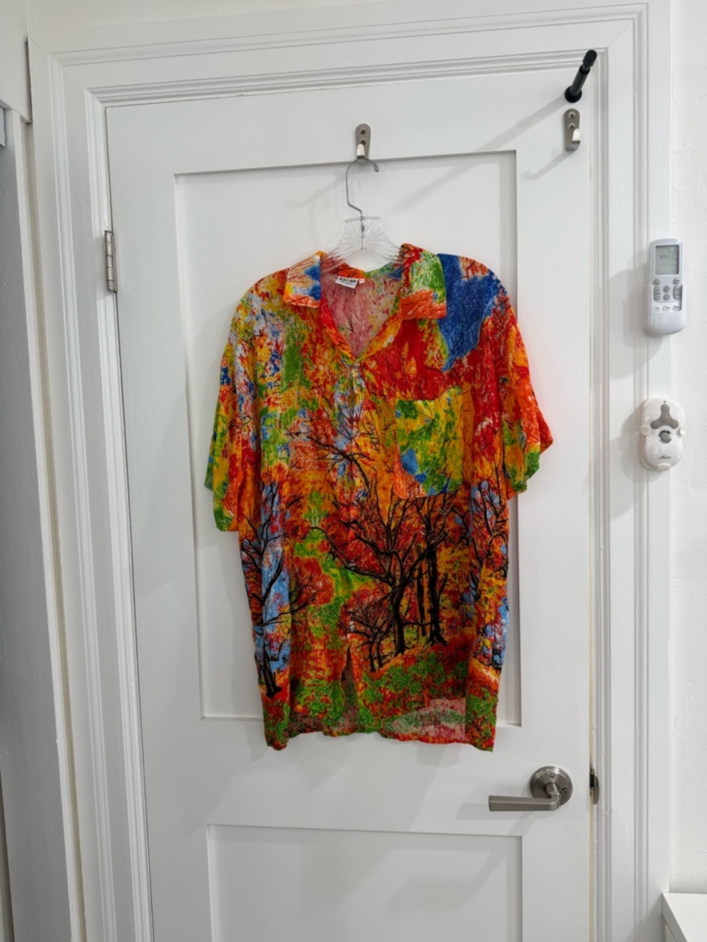Karan multicolor fall tree short sleeve button down shirt (fits like L) (fair)